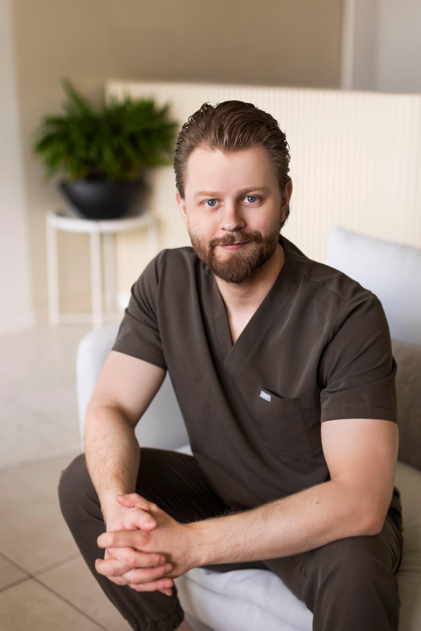 Lekarz, Kosmetolog Dominik Lesiewicz